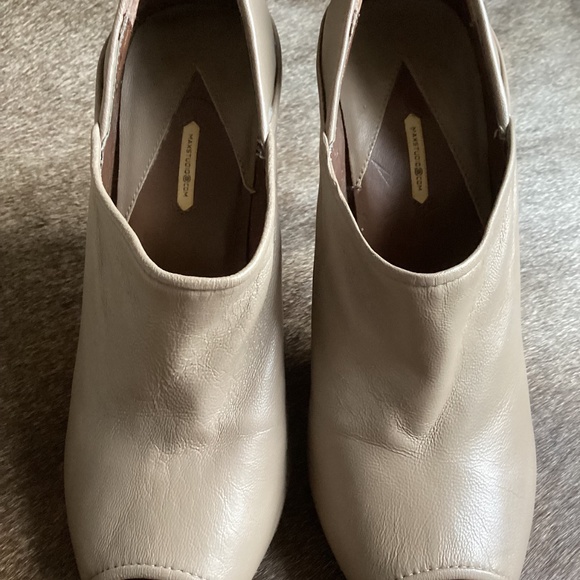 Vintage Max Studio Fine Leather Peep Toe Heels - Picture 9 of 10